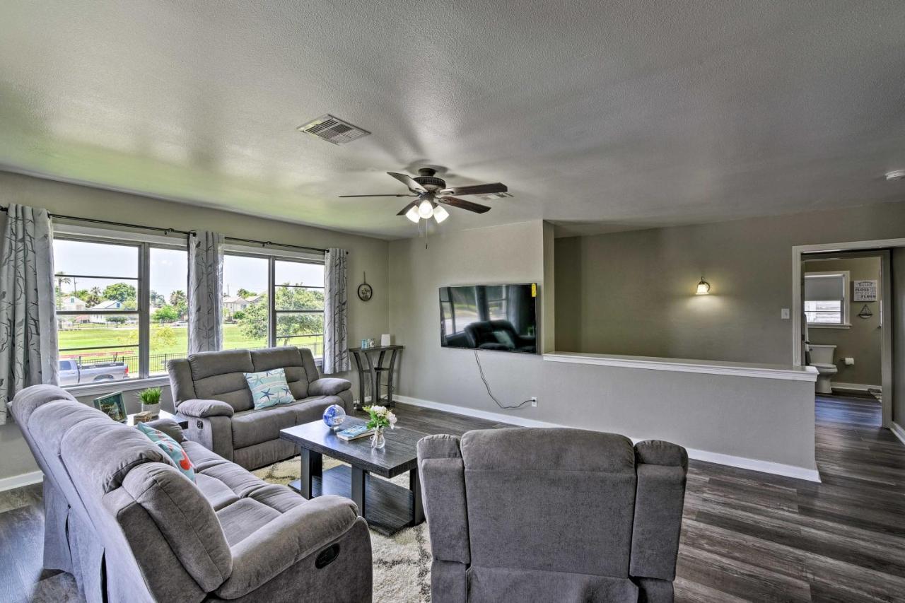 Spacious And Modern Family Duplex In Galveston! Exteriör bild